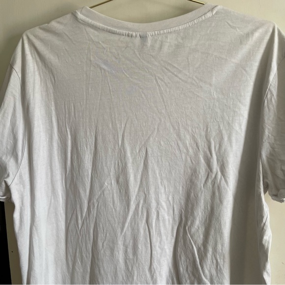 Sunglasses Pocket T-Shirt with Rolled Sleeves - Picture 6 of 7